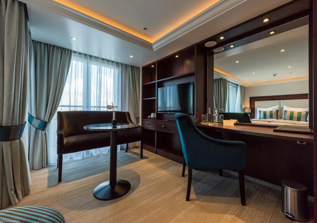 Select Ms Charles Dickens Neuss Hotell Eksteriør bilde